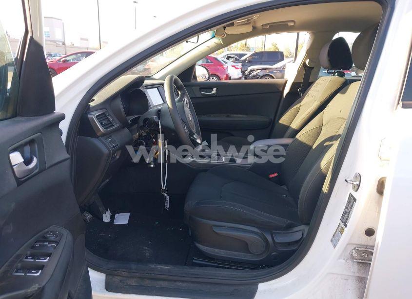 Photo 5 of 2018 Kia Optima LX (VIN 5XXGT4L30JG229328)