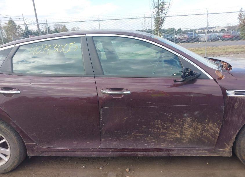 Photo 13 of 2018 Kia Optima LX (VIN 5XXGT4L30JG232570)