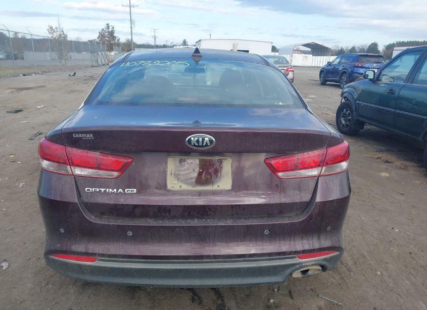 Photo 16 of 2018 Kia Optima LX (VIN 5XXGT4L30JG232570)