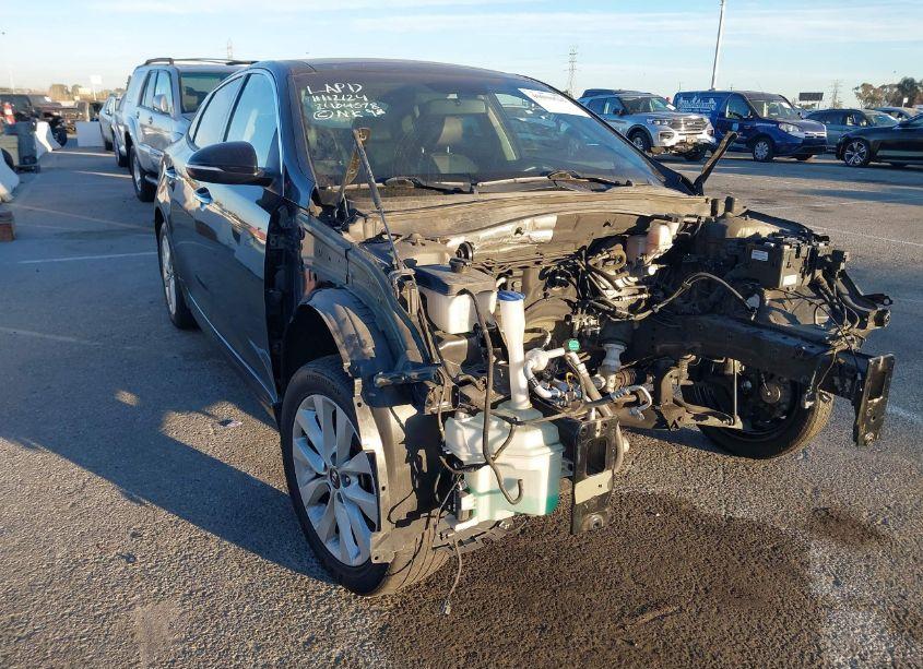 2018 Kia Optima S (VIN 5XXGT4L30JG244671) main photo