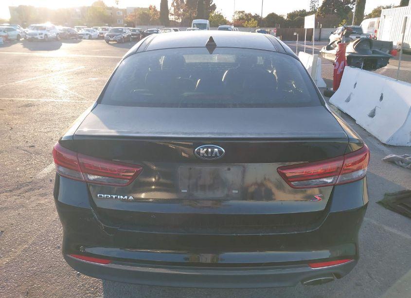 Photo 16 of 2018 Kia Optima S (VIN 5XXGT4L30JG244671)