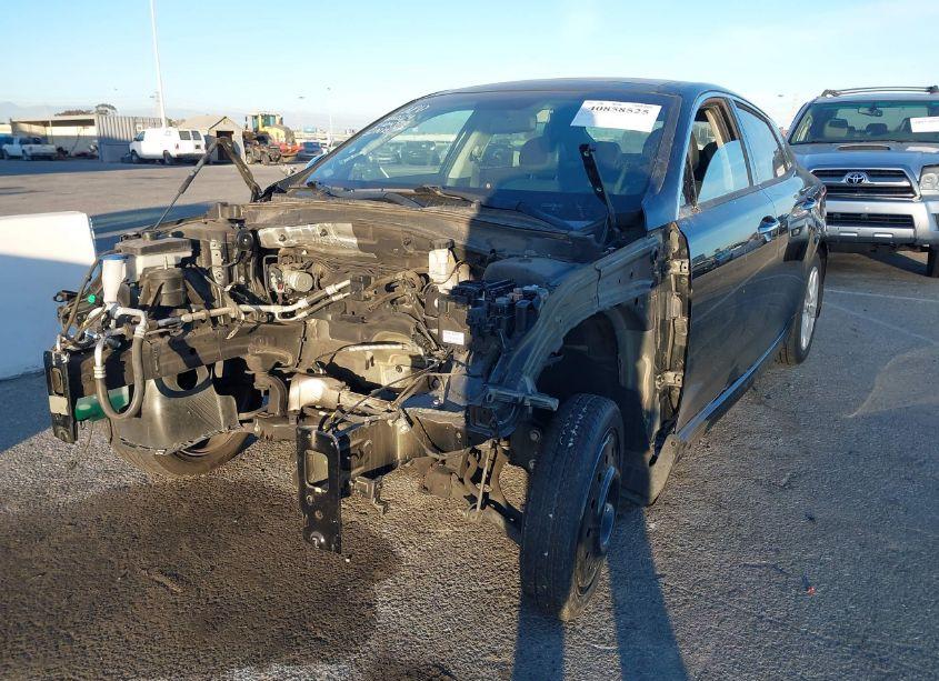 Photo 2 of 2018 Kia Optima S (VIN 5XXGT4L30JG244671)