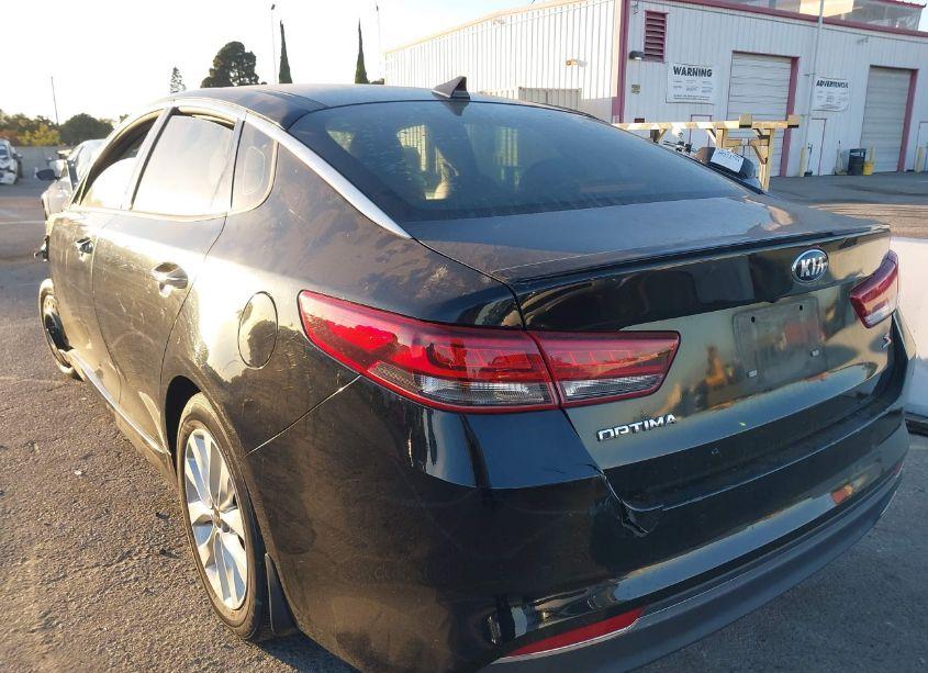 Photo 3 of 2018 Kia Optima S (VIN 5XXGT4L30JG244671)