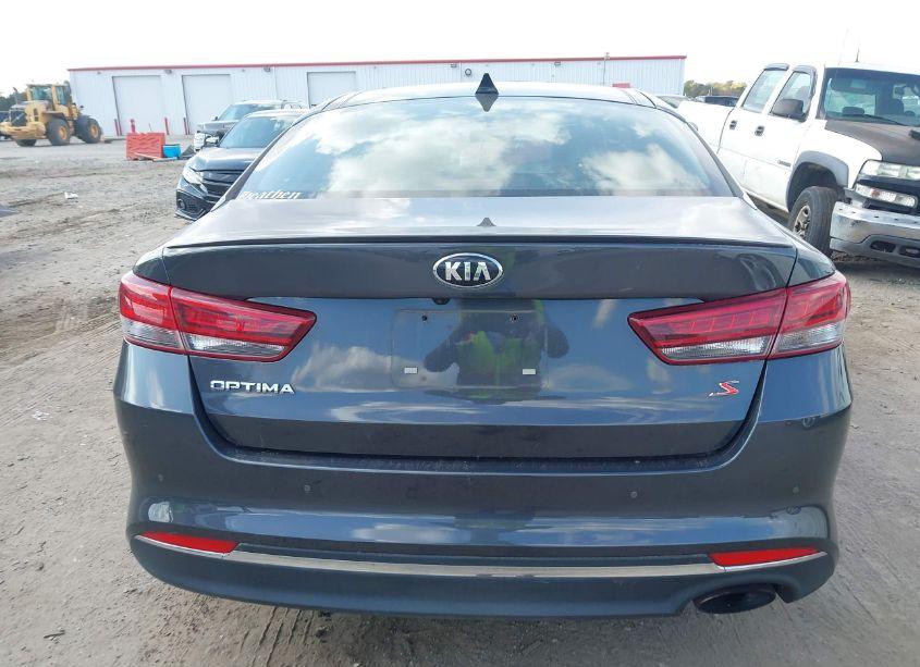 Photo 17 of 2018 Kia Optima S (VIN 5XXGT4L30JG247859)