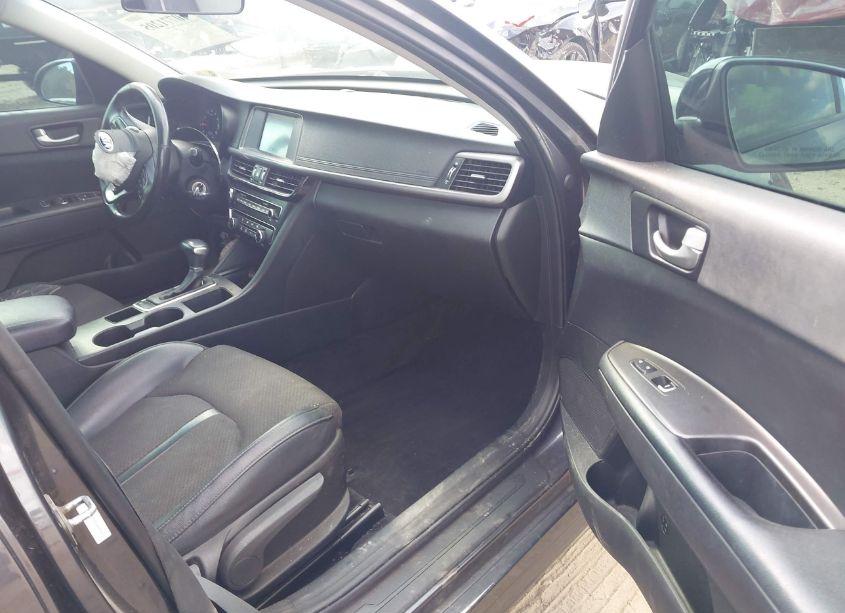 Photo 5 of 2018 Kia Optima S (VIN 5XXGT4L30JG247859)