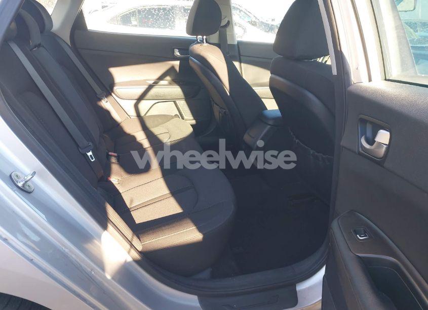 Photo 8 of 2018 Kia Optima LX (VIN 5XXGT4L30JG249479)