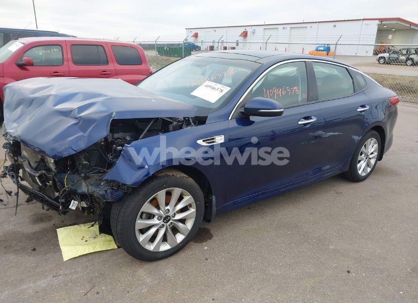 Photo 2 of 2018 Kia Optima S (VIN 5XXGT4L30JG249501)