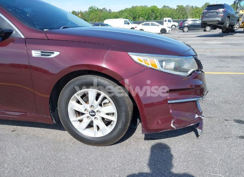 Photo 17 of 2018 Kia Optima LX (VIN 5XXGT4L30JG250681)