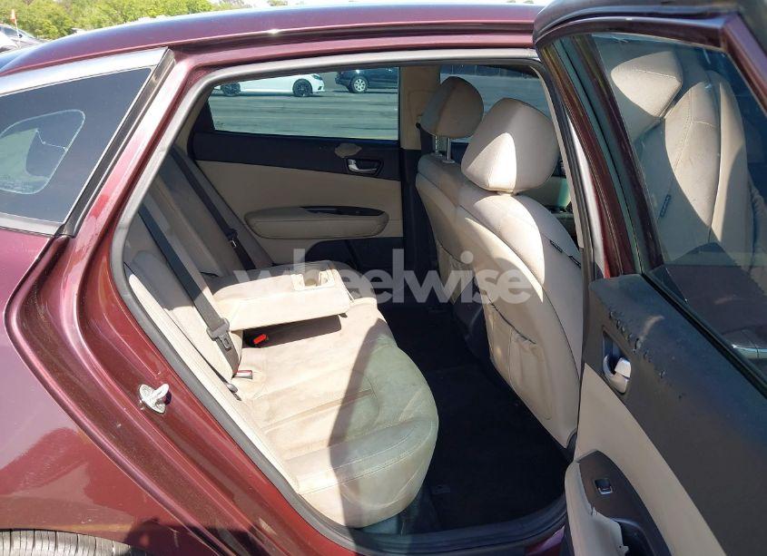 Photo 8 of 2018 Kia Optima LX (VIN 5XXGT4L30JG250681)