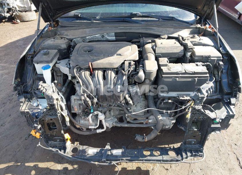 Photo 10 of 2018 Kia Optima S (VIN 5XXGT4L30JG253032)