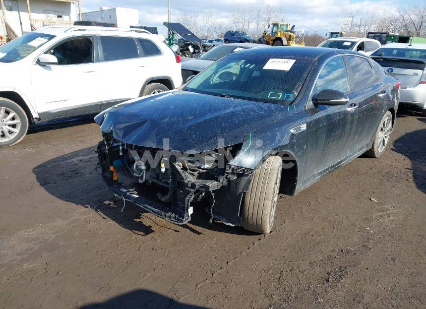 Photo 2 of 2018 Kia Optima S (VIN 5XXGT4L30JG253032)