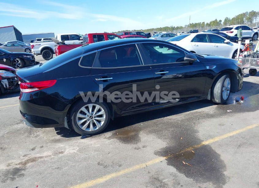 Photo 4 of 2018 Kia Optima LX (VIN 5XXGT4L30JG259719)