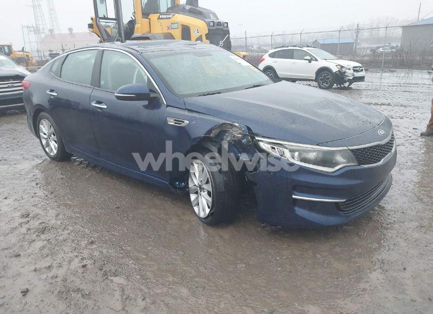 2018 Kia Optima LX (VIN 5XXGT4L30JG263690) main photo