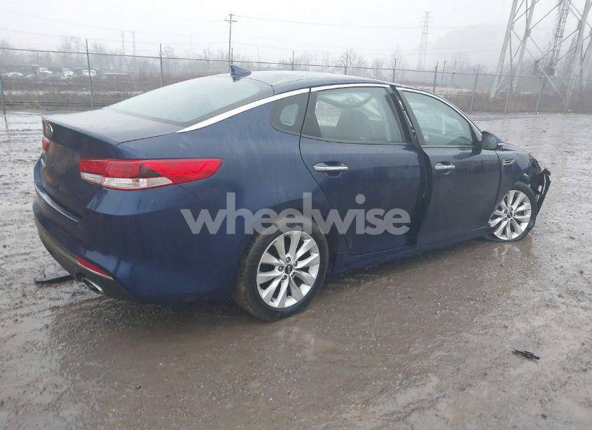 Photo 4 of 2018 Kia Optima LX (VIN 5XXGT4L30JG263690)