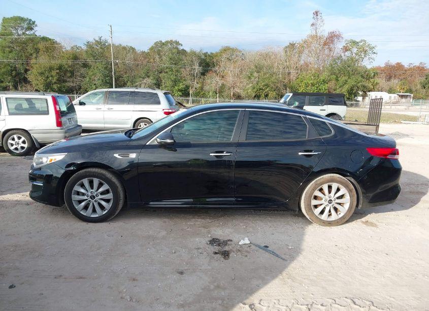 Photo 14 of 2018 Kia Optima LX (VIN 5XXGT4L30JG267030)