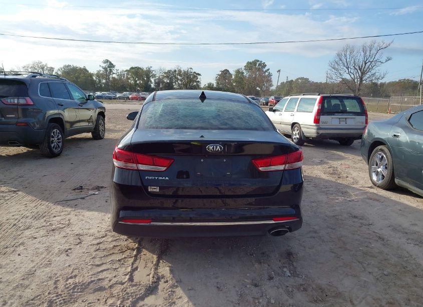 Photo 16 of 2018 Kia Optima LX (VIN 5XXGT4L30JG267030)