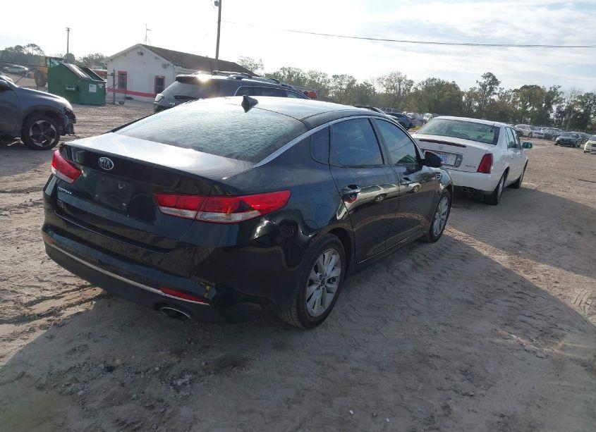 Photo 4 of 2018 Kia Optima LX (VIN 5XXGT4L30JG267030)