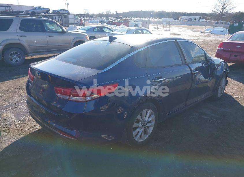 Photo 4 of 2018 Kia Optima LX (VIN 5XXGT4L30JG267187)