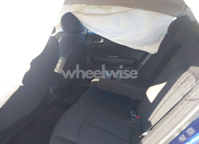 Photo 8 of 2018 Kia Optima LX (VIN 5XXGT4L30JG267187)