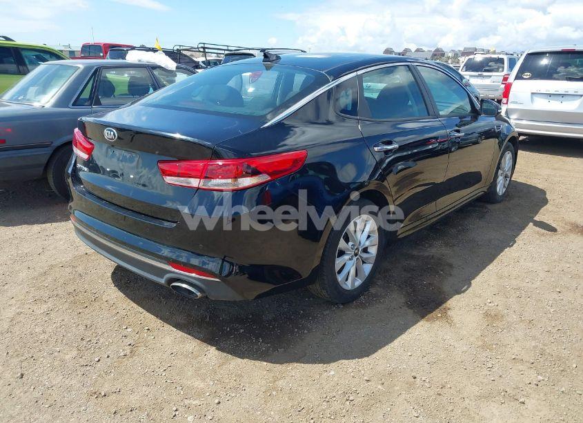 Photo 4 of 2018 Kia Optima LX (VIN 5XXGT4L30JG269859)