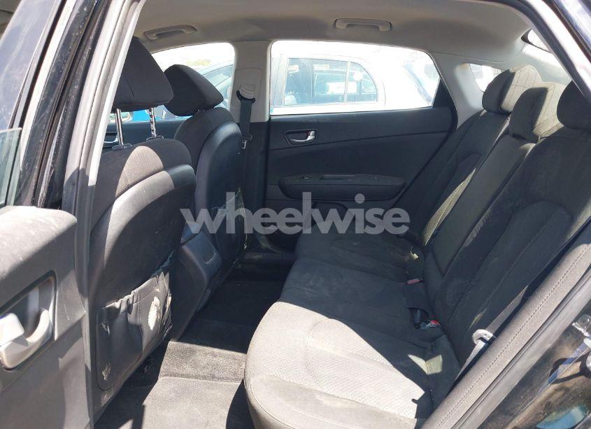 Photo 8 of 2018 Kia Optima LX (VIN 5XXGT4L30JG269859)