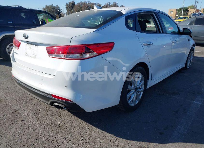 Photo 4 of 2018 Kia Optima LX (VIN 5XXGT4L30JG271255)