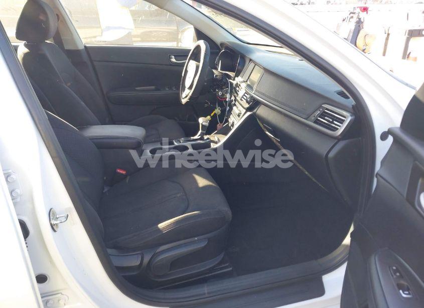 Photo 5 of 2018 Kia Optima LX (VIN 5XXGT4L30JG271255)