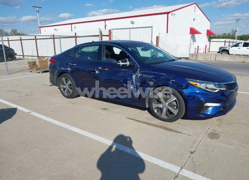 2019 Kia Optima S (VIN 5XXGT4L30KG283780) main photo