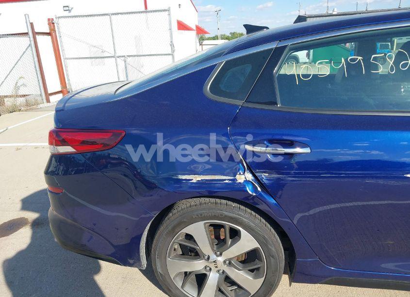 Photo 12 of 2019 Kia Optima S (VIN 5XXGT4L30KG283780)