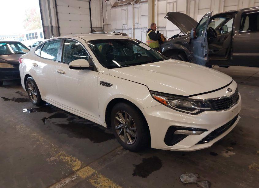 2019 Kia Optima LX/S (VIN 5XXGT4L30KG284119) main photo