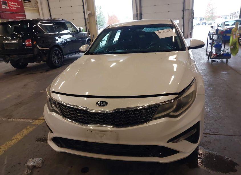 Photo 11 of 2019 Kia Optima LX/S (VIN 5XXGT4L30KG284119)