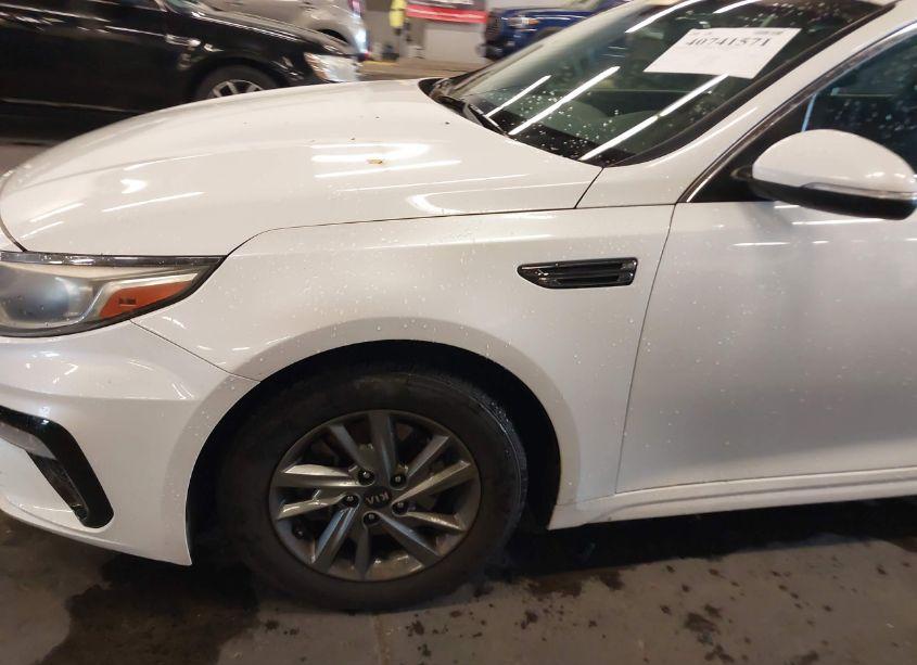 Photo 19 of 2019 Kia Optima LX/S (VIN 5XXGT4L30KG284119)