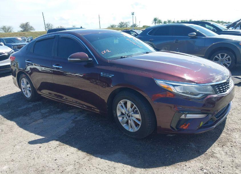 2019 Kia Optima LX (VIN 5XXGT4L30KG285450) main photo