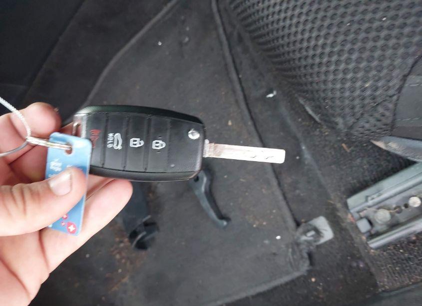 Photo 11 of 2019 Kia Optima LX (VIN 5XXGT4L30KG285450)