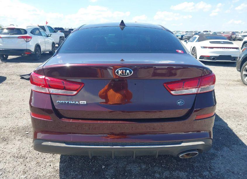Photo 16 of 2019 Kia Optima LX (VIN 5XXGT4L30KG285450)