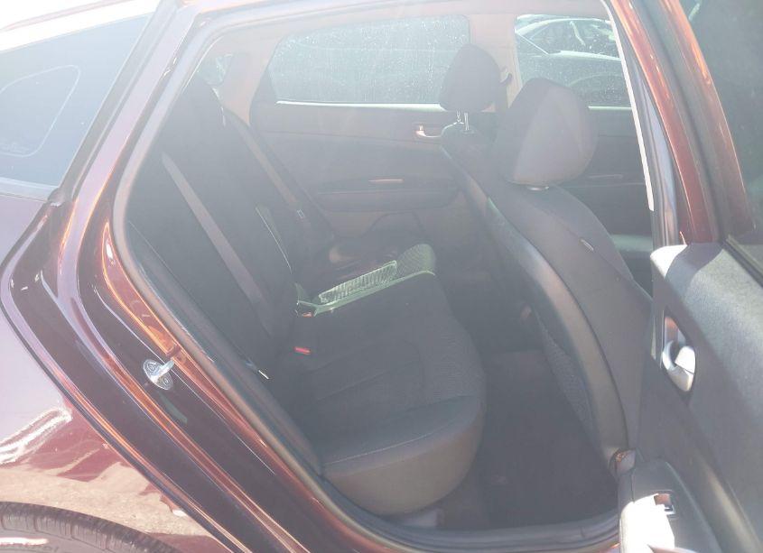 Photo 8 of 2019 Kia Optima LX (VIN 5XXGT4L30KG285450)