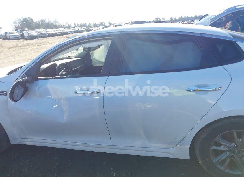 Photo 15 of 2019 Kia Optima LX (VIN 5XXGT4L30KG299090)