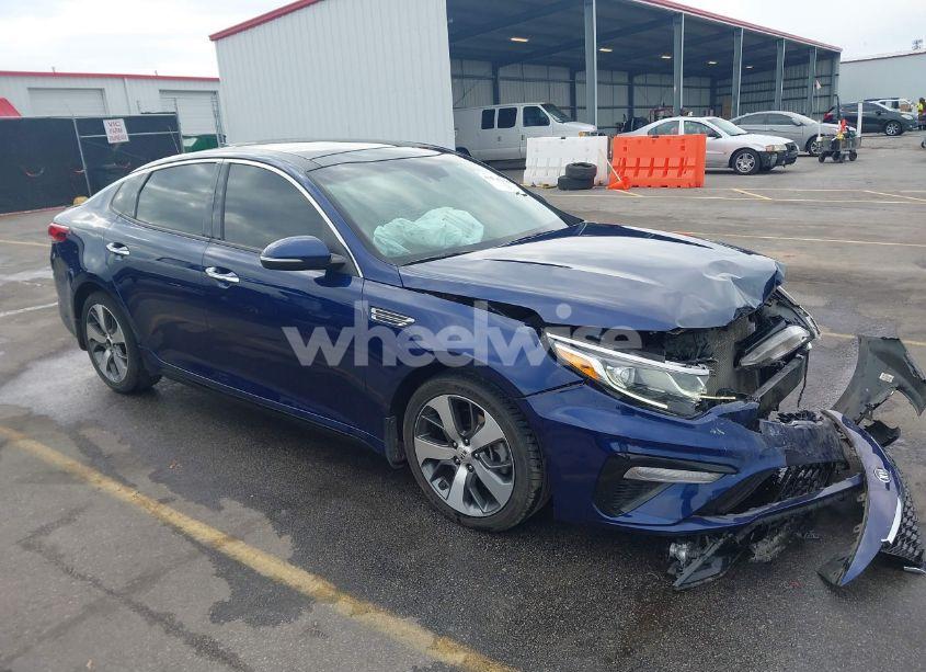 2019 Kia Optima S (VIN 5XXGT4L30KG302036) main photo