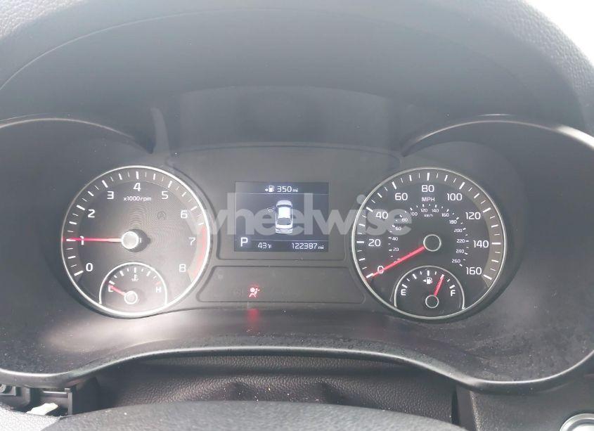 Photo 7 of 2019 Kia Optima S (VIN 5XXGT4L30KG302036)