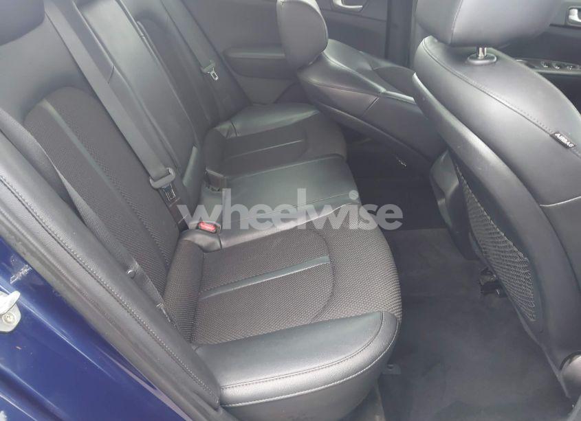 Photo 8 of 2019 Kia Optima S (VIN 5XXGT4L30KG302036)