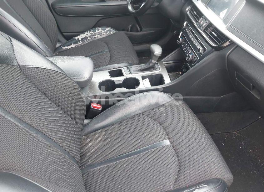 Photo 5 of 2019 Kia Optima S (VIN 5XXGT4L30KG302263)