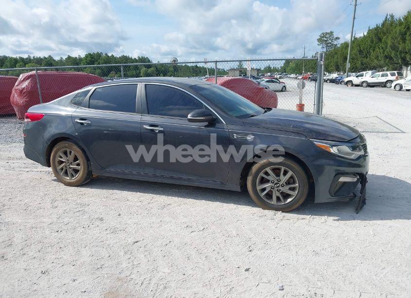 Photo 13 of 2019 Kia Optima LX (VIN 5XXGT4L30KG303445)