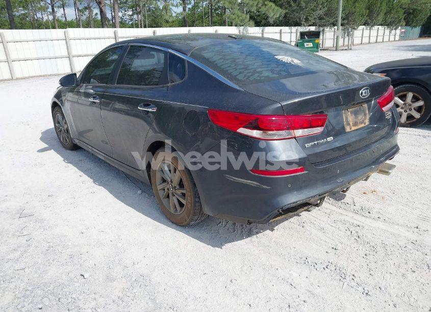 Photo 3 of 2019 Kia Optima LX (VIN 5XXGT4L30KG303445)