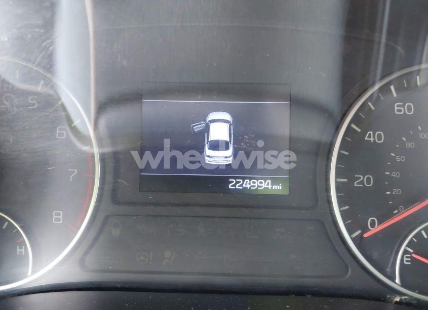 Photo 7 of 2019 Kia Optima LX (VIN 5XXGT4L30KG303445)