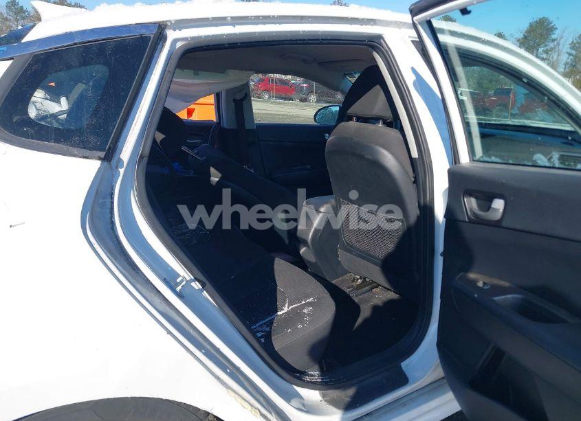 Photo 8 of 2019 Kia Optima LX (VIN 5XXGT4L30KG326093)