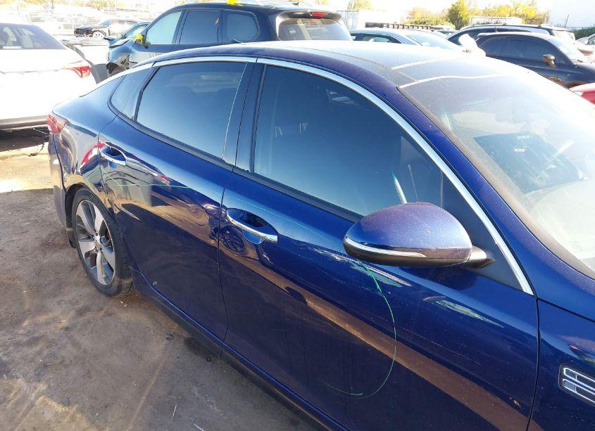 Photo 13 of 2019 Kia Optima S (VIN 5XXGT4L30KG328071)