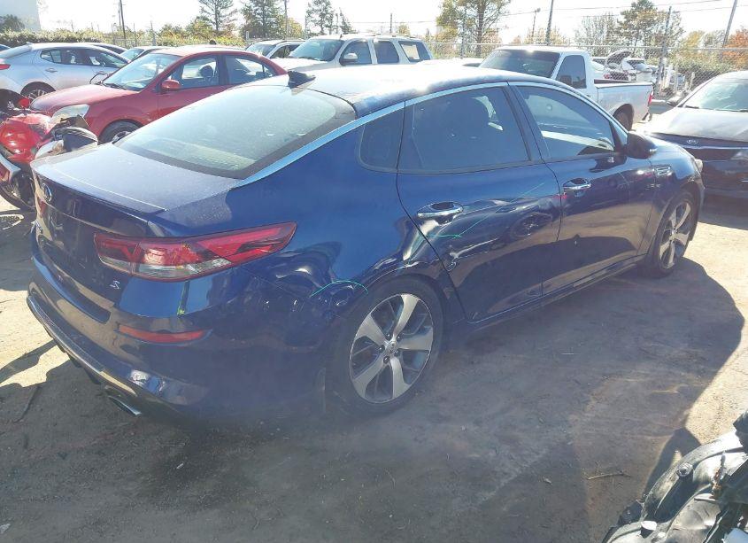 Photo 4 of 2019 Kia Optima S (VIN 5XXGT4L30KG328071)