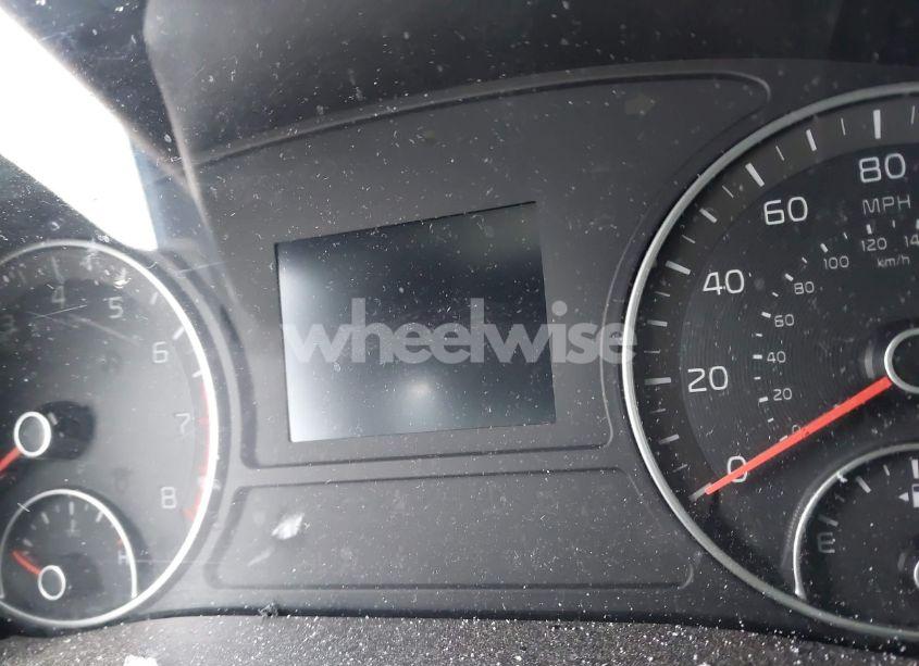 Photo 16 of 2019 Kia Optima LX (VIN 5XXGT4L30KG328569)