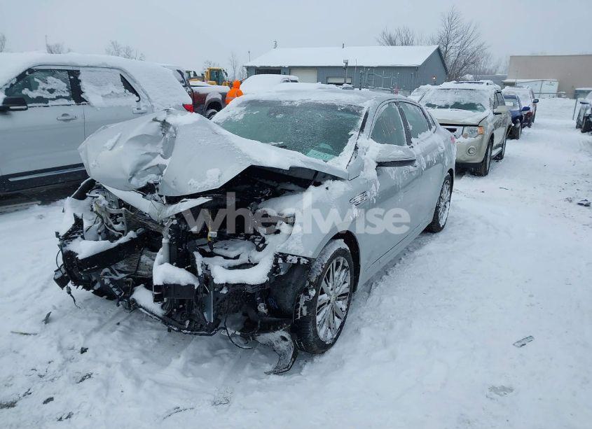 Photo 2 of 2019 Kia Optima LX (VIN 5XXGT4L30KG328569)