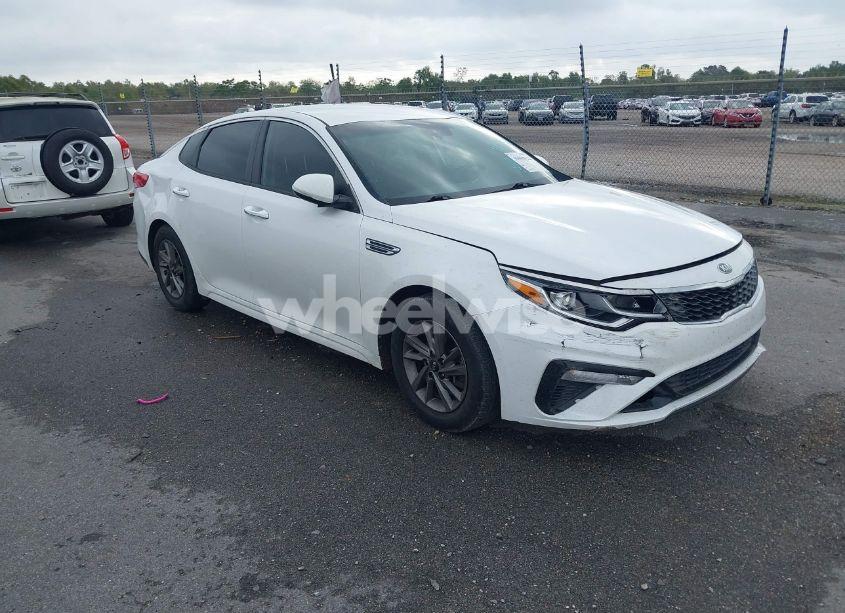 2019 Kia Optima LX (VIN 5XXGT4L30KG336770) main photo